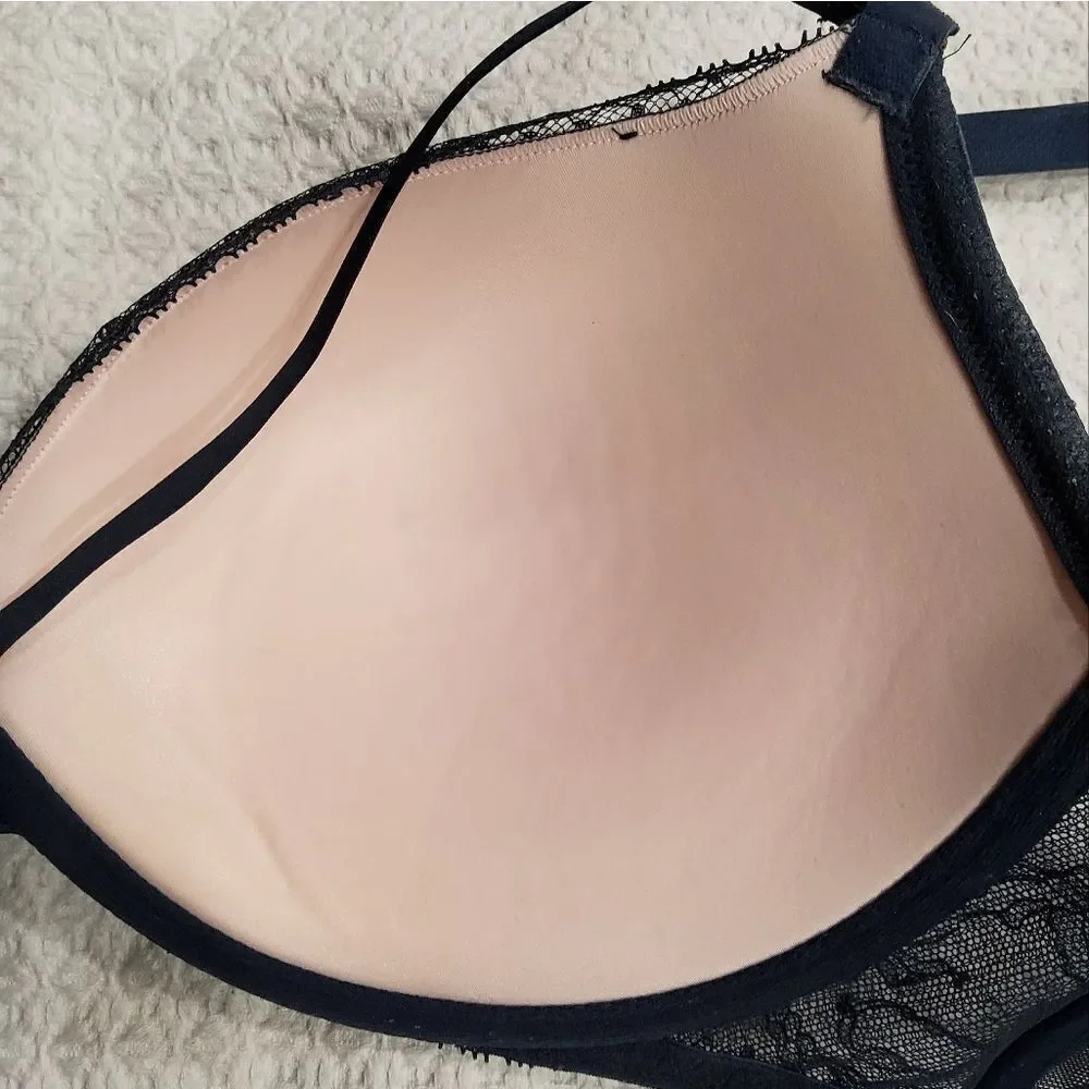 Victoria's Secret Very Sexy Push Up Bra Size 34DDD
